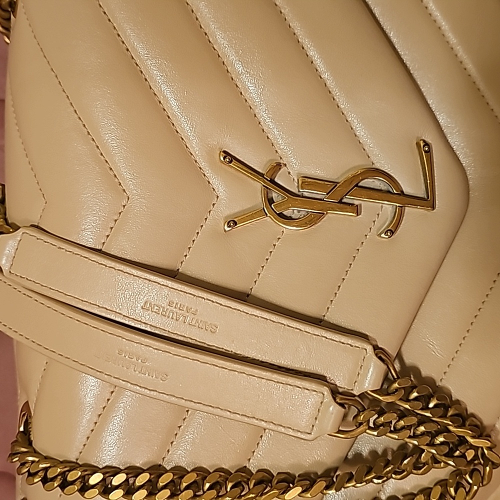 Authentic Saint Laurent Medium Loulou Shoulder Bag - Picture 5 of 17